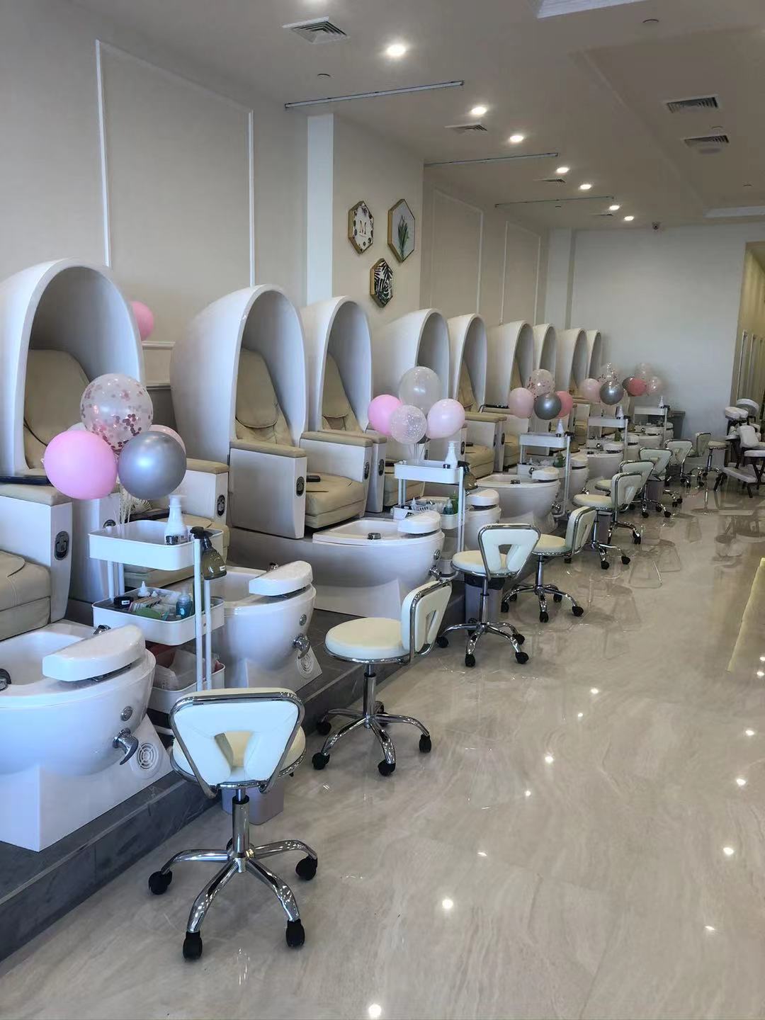 Nail salon ventilation systems