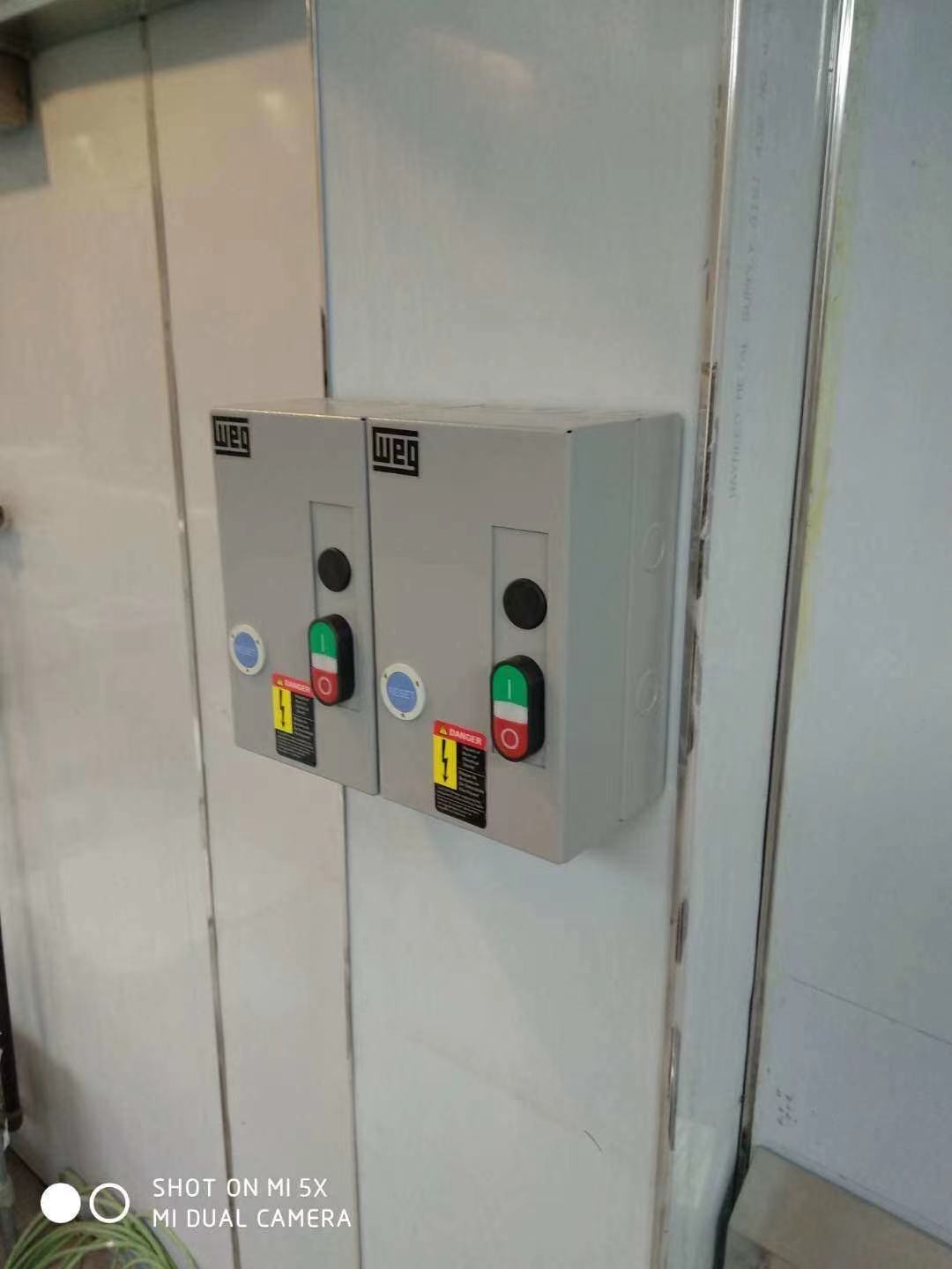 Exhaust fan starting switch and speed controller